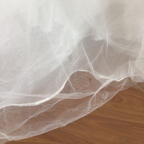 Mori Lee Wedding Dress - Picture 11 of 16